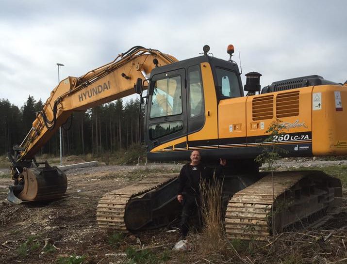 Hyundai 30 ton grävmaskin.